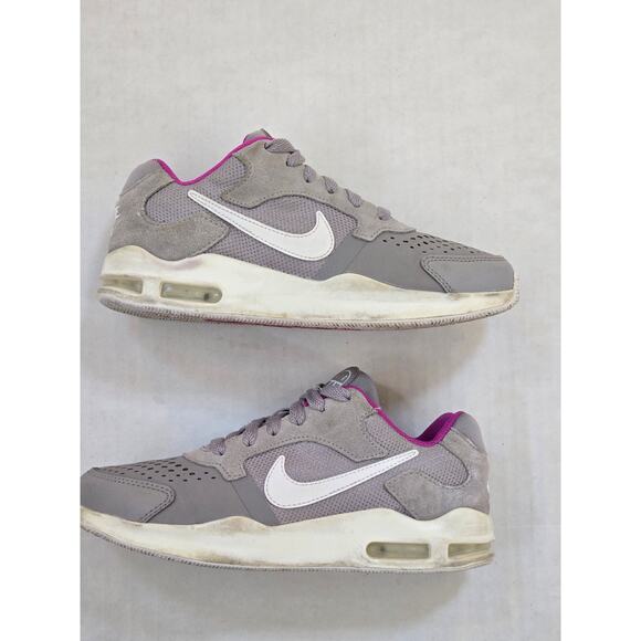 Nike Air Max Girls 4.5 Shoes Sneakers Guile Low Top, Atmosphere Gray 917642-004 - Picture 2 of 6
